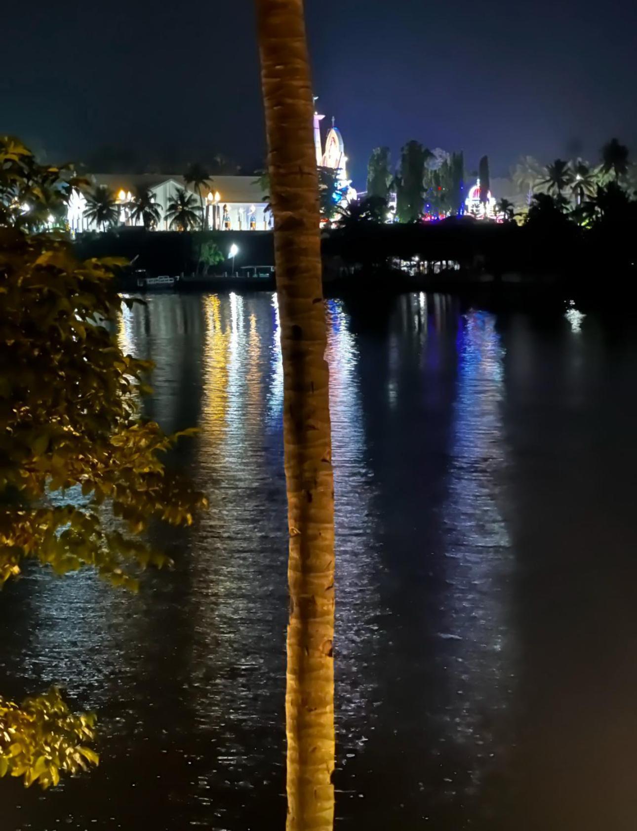 科兰Jaladarshini Lakeside Gardens住宿加早餐旅馆 外观 照片